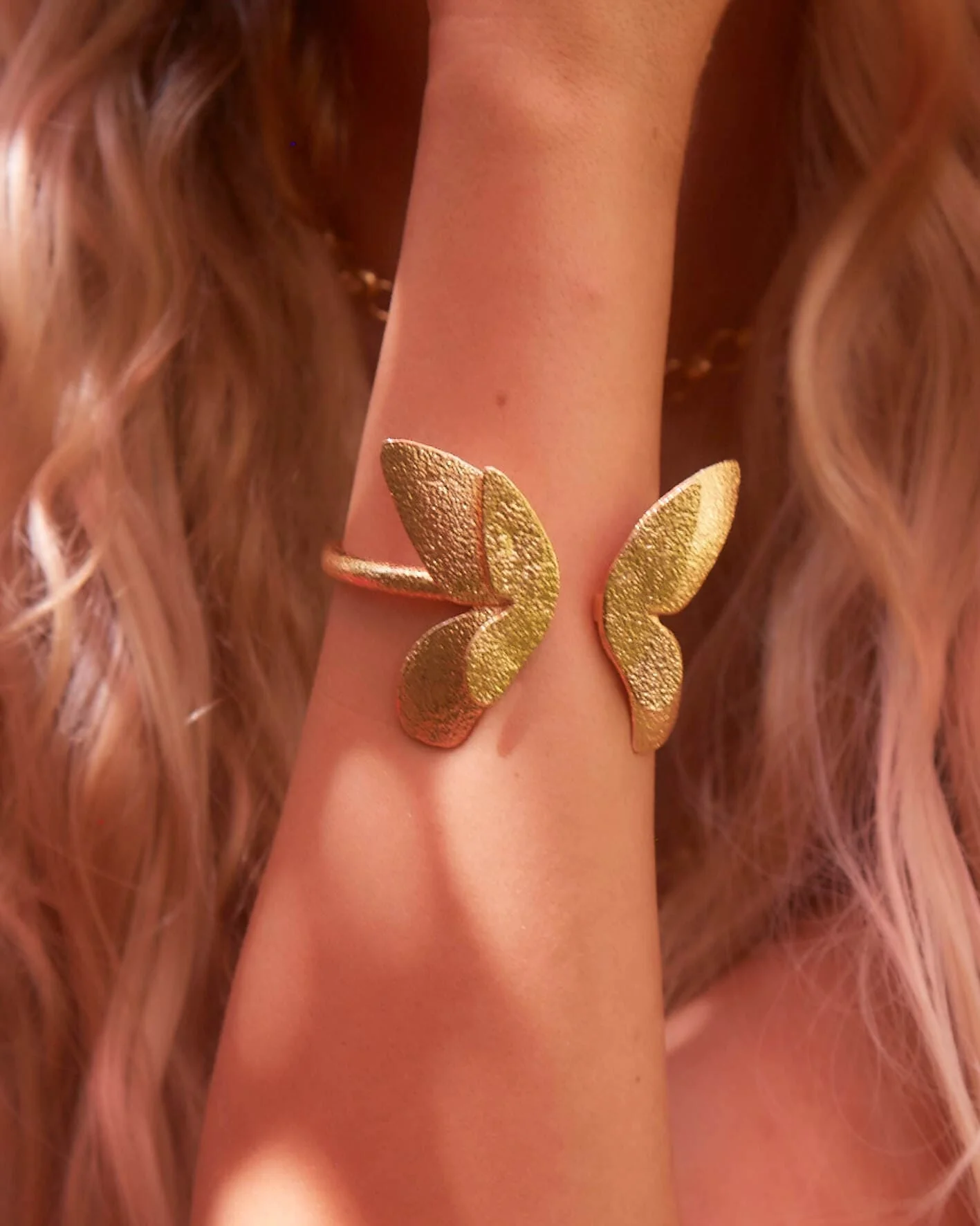 BUTTERFLY EFFECT CUFF - Image 2