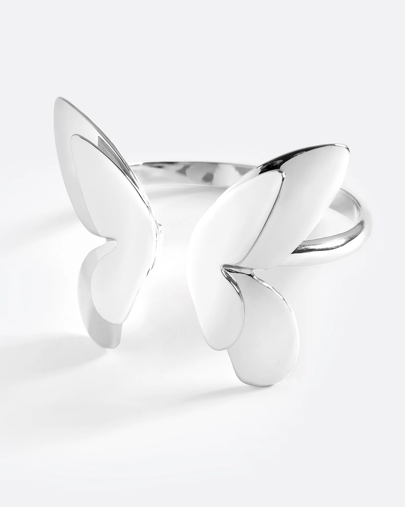 BUTTERFLY EFFECT CUFF - Image 4