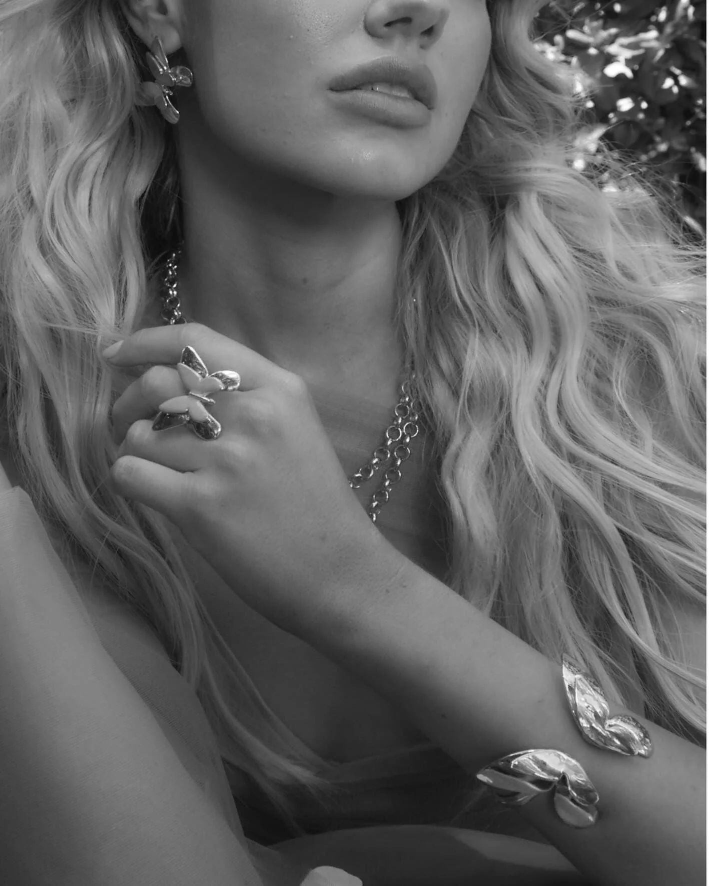 BUTTERFLY EFFECT CUFF - Image 6