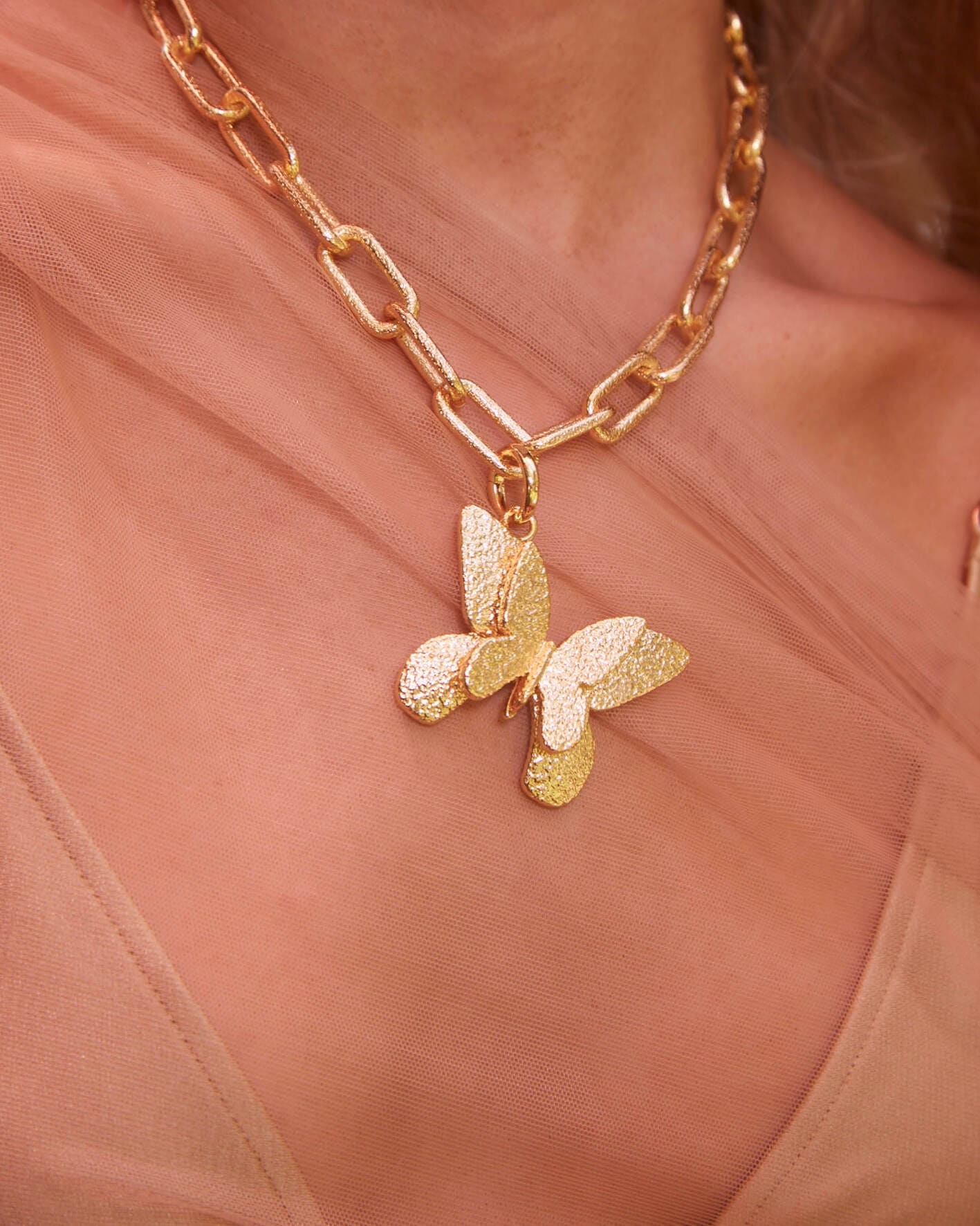 BUTTERFLY EFFECT NECKLACE - Image 4