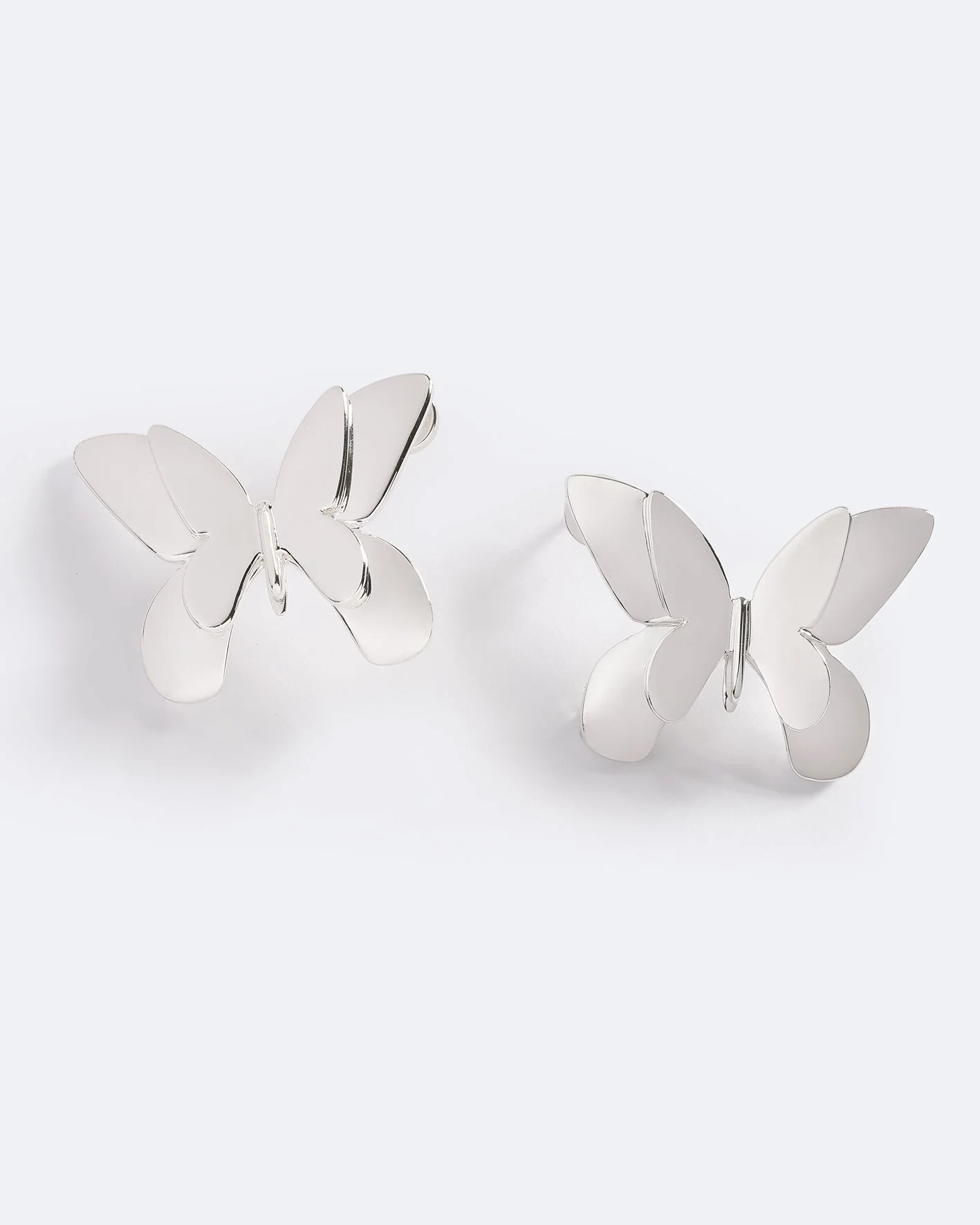 FLOATING BUTTERFLY STUDS - Image 7